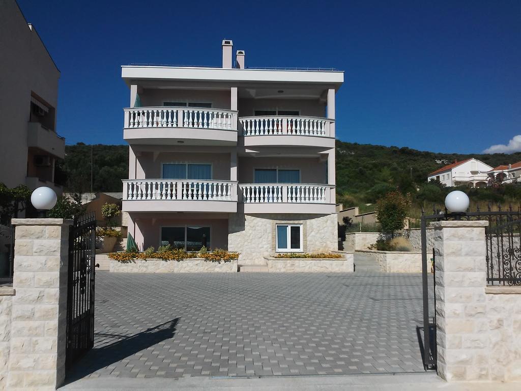 Apartments Cirjak สเวติ เปตาร์ ภายนอก รูปภาพ